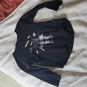 Huxbaby size 3 long sleeve (fish and chips)